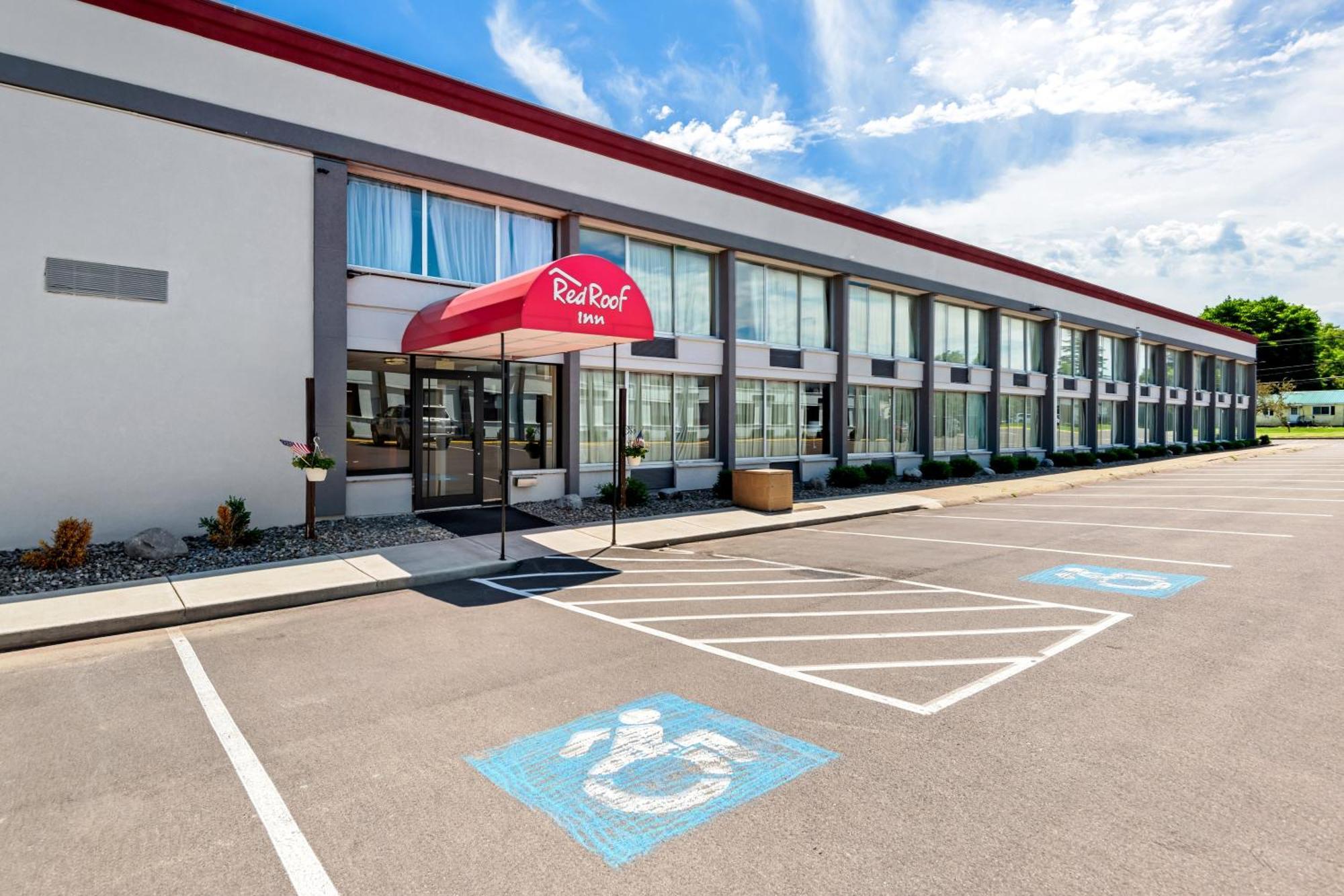 Red Roof Inn Cortland Exteriér fotografie
